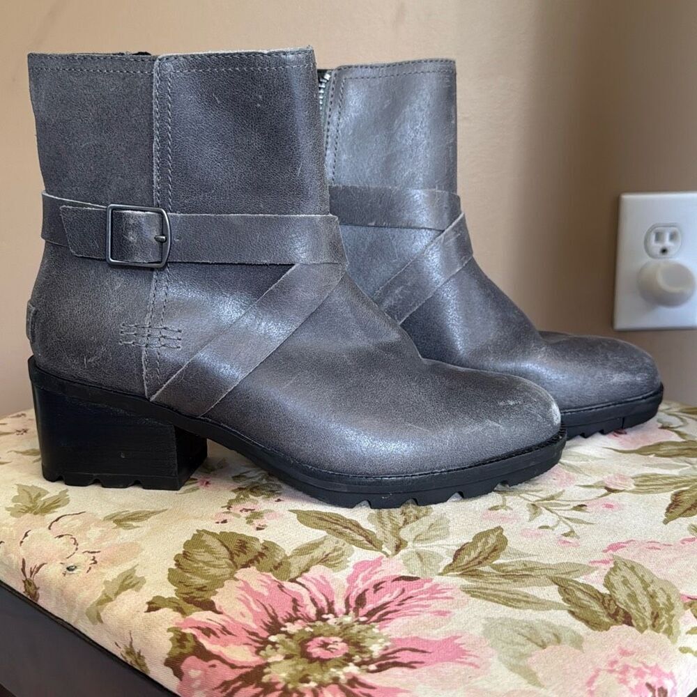 Sorel Cate buckle Quarry gray boots women's size 6.5 leather waterproof minimali